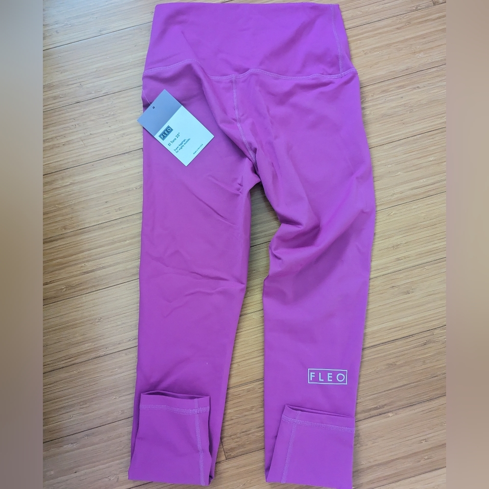 Fleo full length leggings - Size Small - NWT